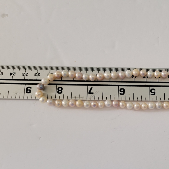 Hand Crafted Freshwater Pearl Necklace - Picture 5 of 5